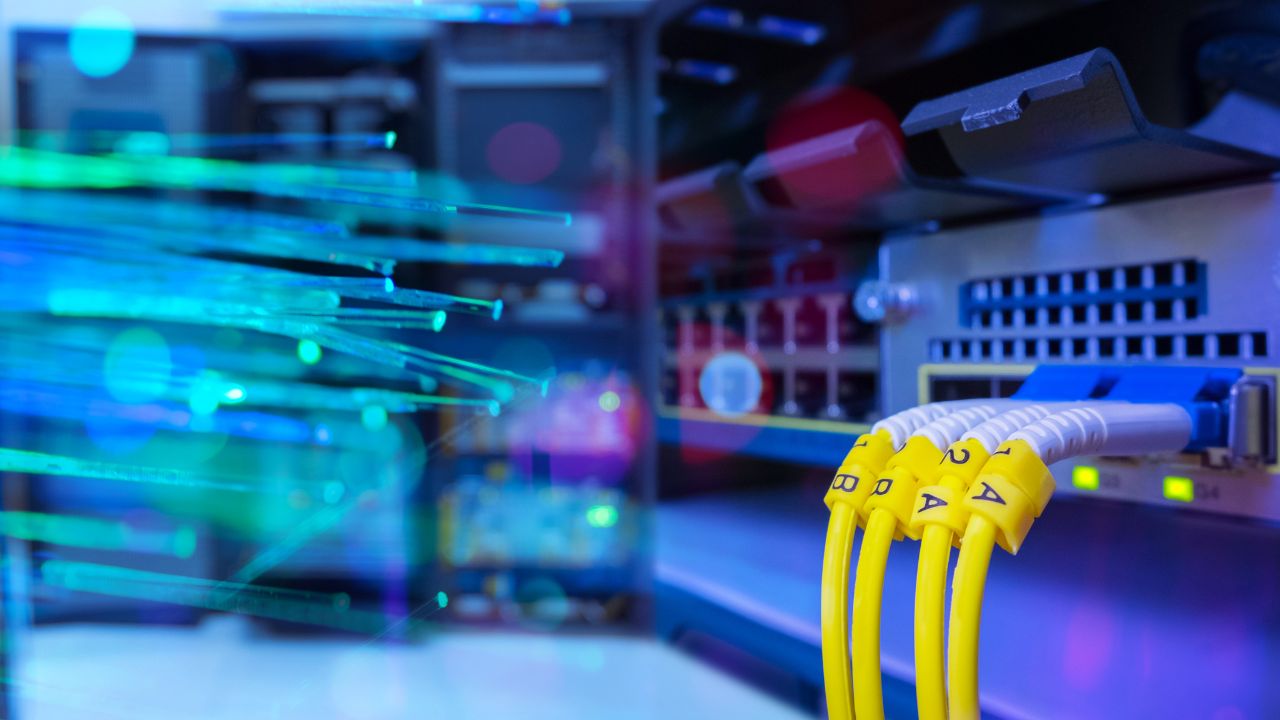 Pre-terminated Fiber Optic Cable VS. Field Terminated: A Comprehensive Guide