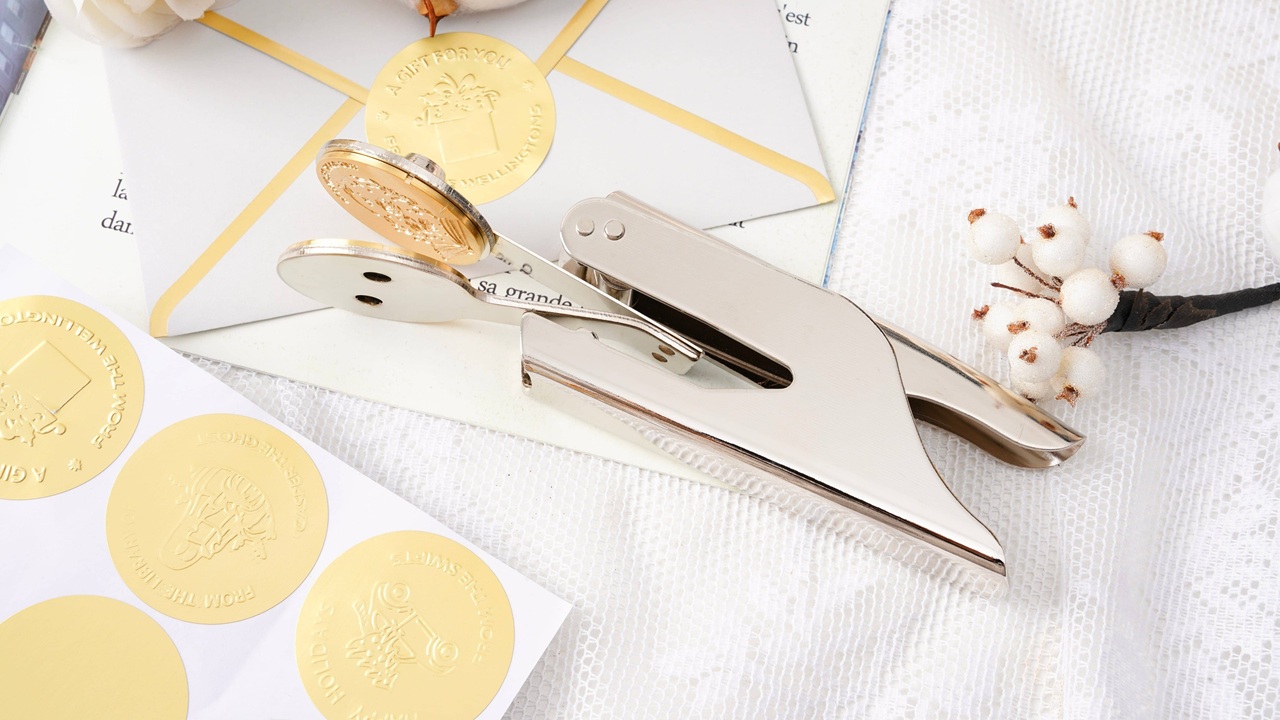 Why GiftedChop's Personalized Stationery Is the Best From-the-Heart Gift